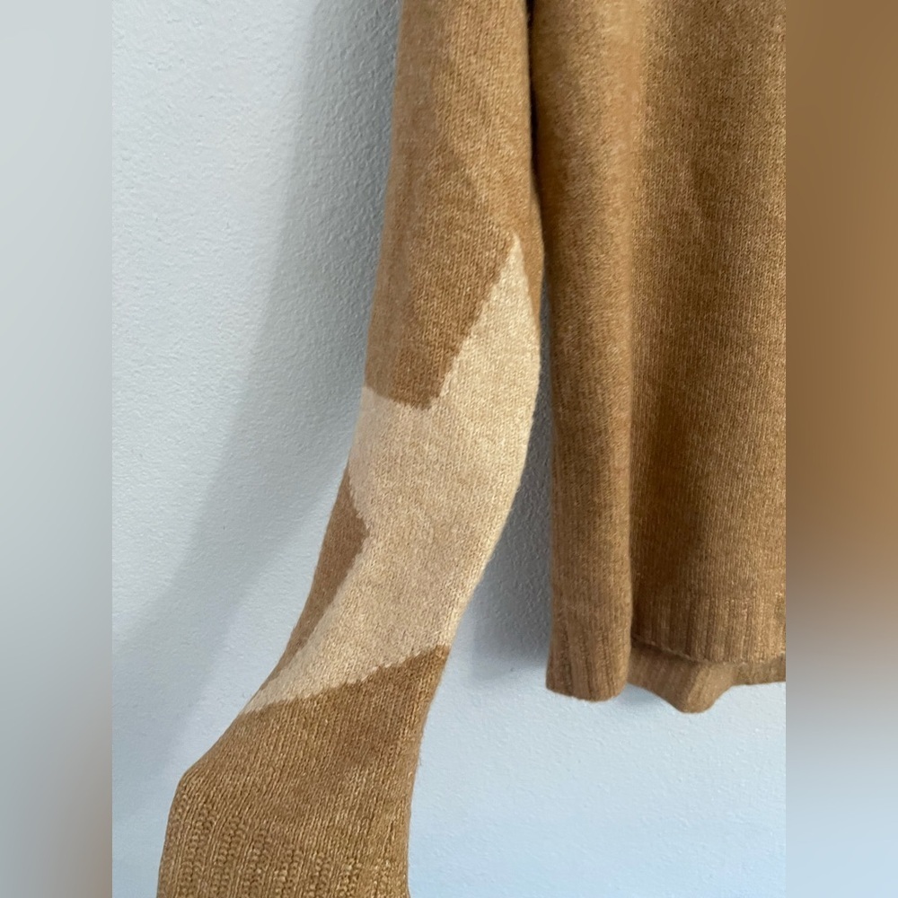 Love Token Star Pullover Beige Sweater Size Medium - Picture 5 of 9